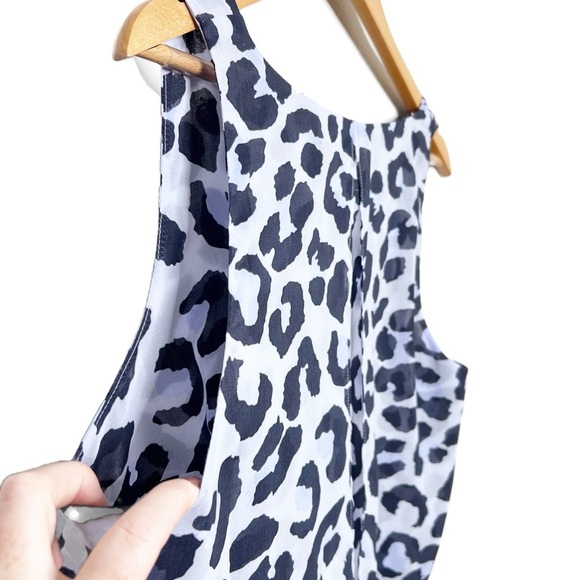 Cabi Women's Feline Lilac Sleeveless V-Neck Ruffle Peplum Business Casual Blouse - Picture 9 of 16